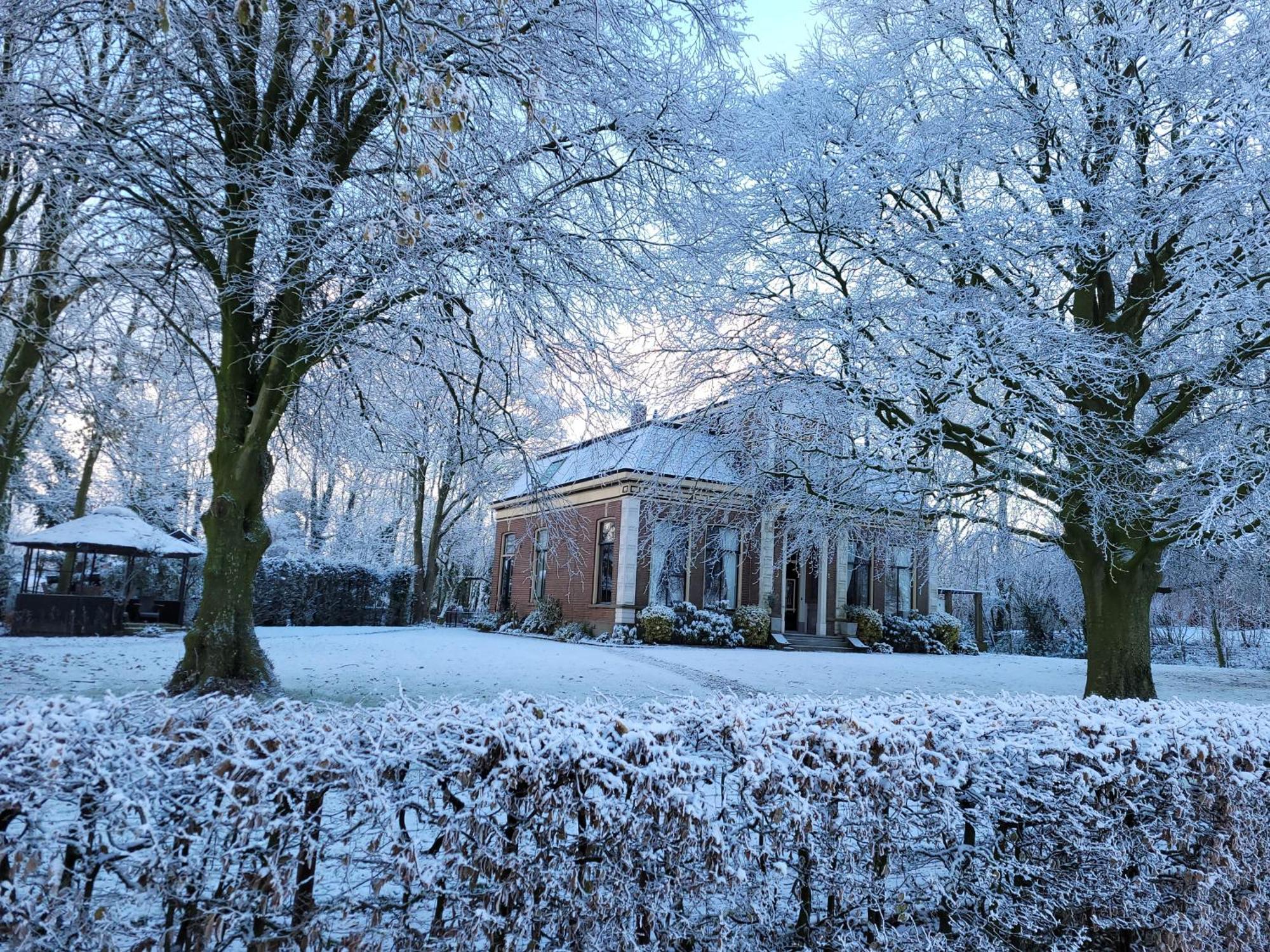 Pastorie Waaxens Bed & Breakfast Екстериор снимка